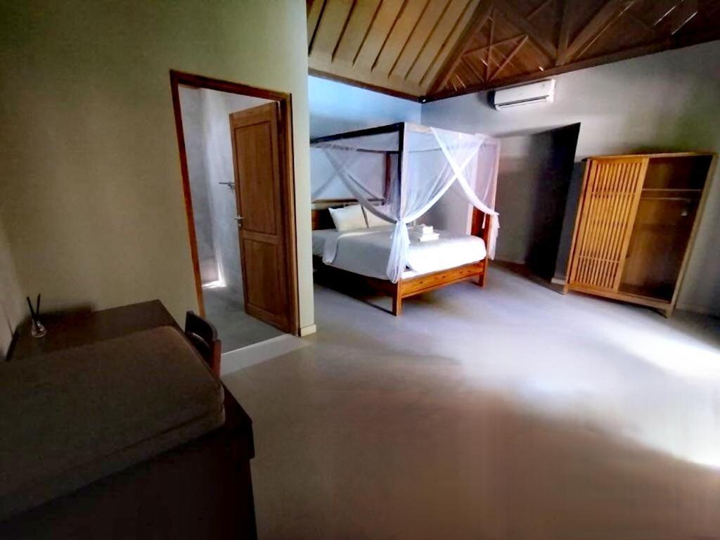 Villa Lova Sambirenteng Gretek Dış mekan fotoğraf